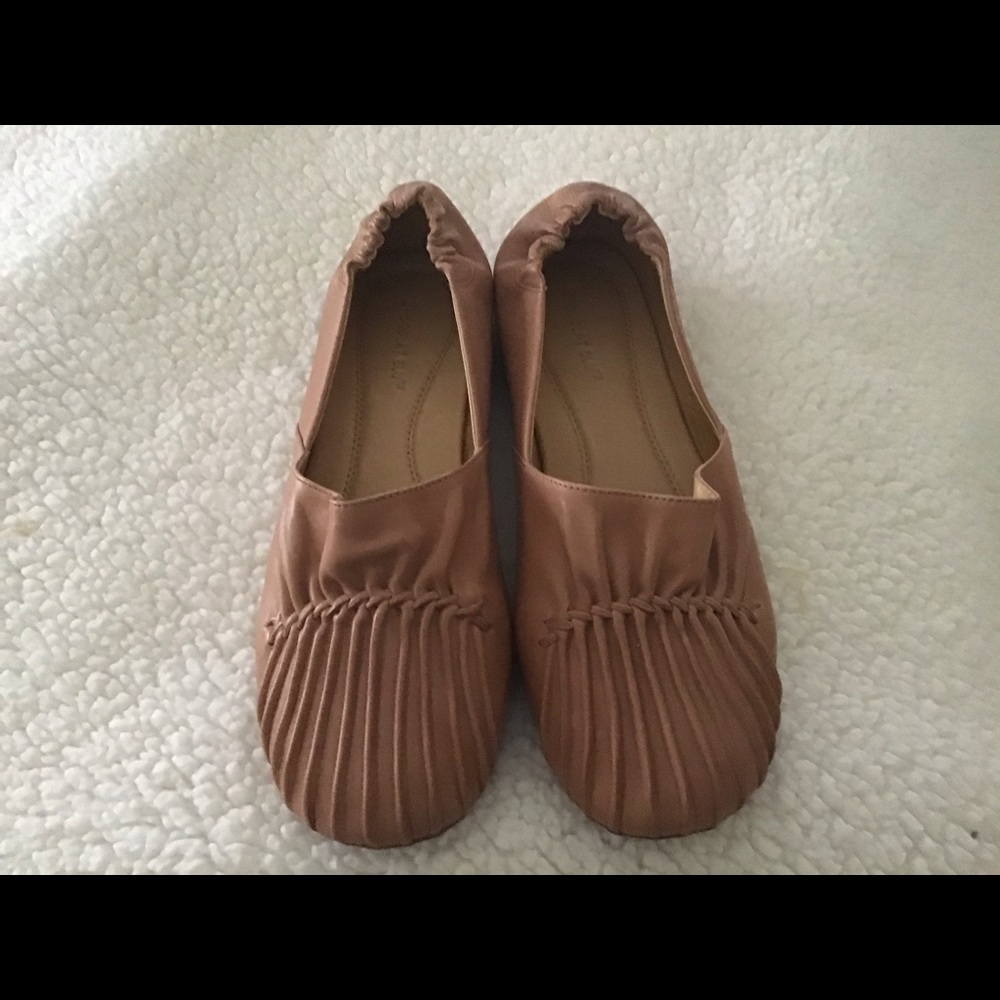 Brand new, never worn. Purchased from Monkee’s